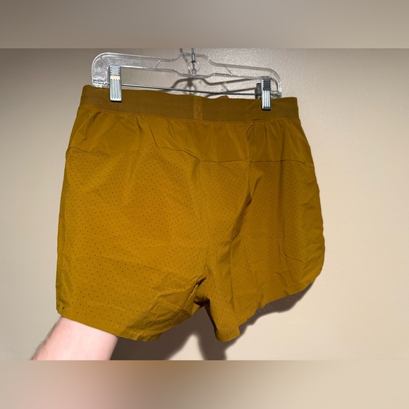 Lululemon Fast and Free Short 3" - Picture 9 of 10